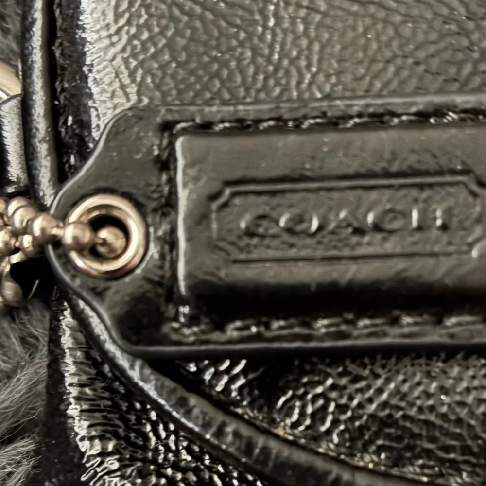 Vintage Coach Black Leather Wristlet Clutch with Logo Medallion